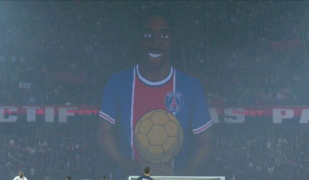 foto si video scenografie spectaculoasa pe parc des princes dupa ce ousmane dembele a cucerit balonul de aur printul orasului a devenit regele lumii82 68d83c4d031af