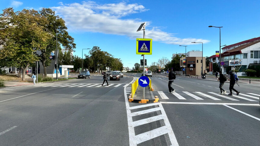 foto un scuar median a fost amenajat la trecerea de pietoni situata pe bulevardul alexandru lapusneanu la intersectia cu bulevardul aurel vlaicu 68cbbfae34779