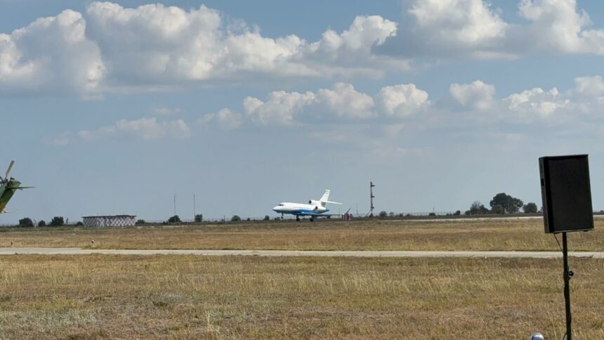 foto video ursula von der leyen sefa comisiei europene a ajuns la constanta pentru discutii cu presedintele nicusor dan si oficiali ai armatei 68b58f45a313e