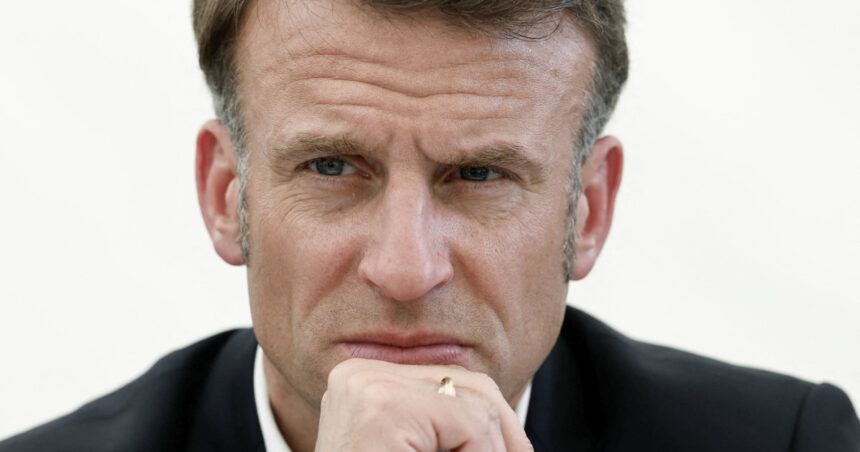 francezii nu l mai vor pe macron un sondaj arata ca doua treimi doresc demisia presedintelui frantei 68b9fcb3a622d