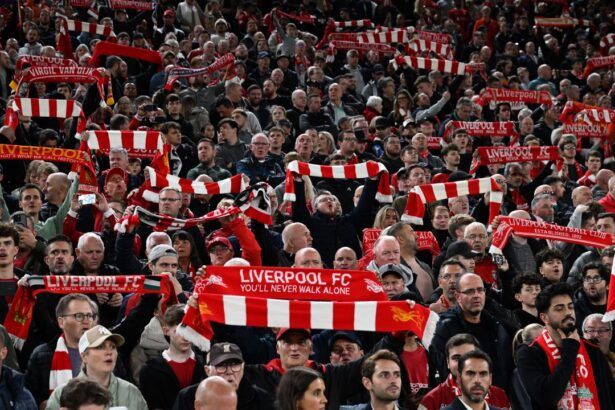 galerie foto anfield s a umplut de energie momentul in care fanii lui liverpool l au comemorat pe diogo jota 68cea2e3a3e17