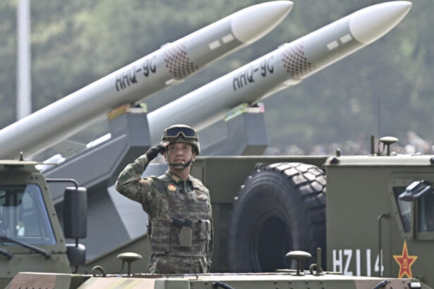 galerie foto ce arme a prezentat china la parada militara de la beijing triada nucleara drone si rachete hipersonice anti nava 68b80547a20bf