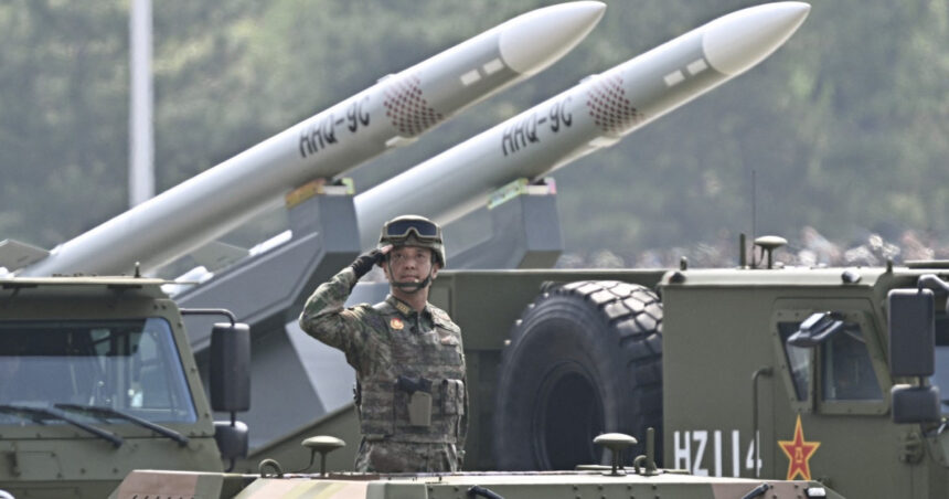 galerie foto ce arme a prezentat china la parada militara de la beijing triada nucleara drone si rachete hipersonice anti nava 68b80547a20bf