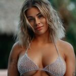 galerie foto de ce sa mai fie in ufc cea mai sexy luptatoare din mma castiga o avere prin metode mai putin ortodoxe 68dbeaa25cea9