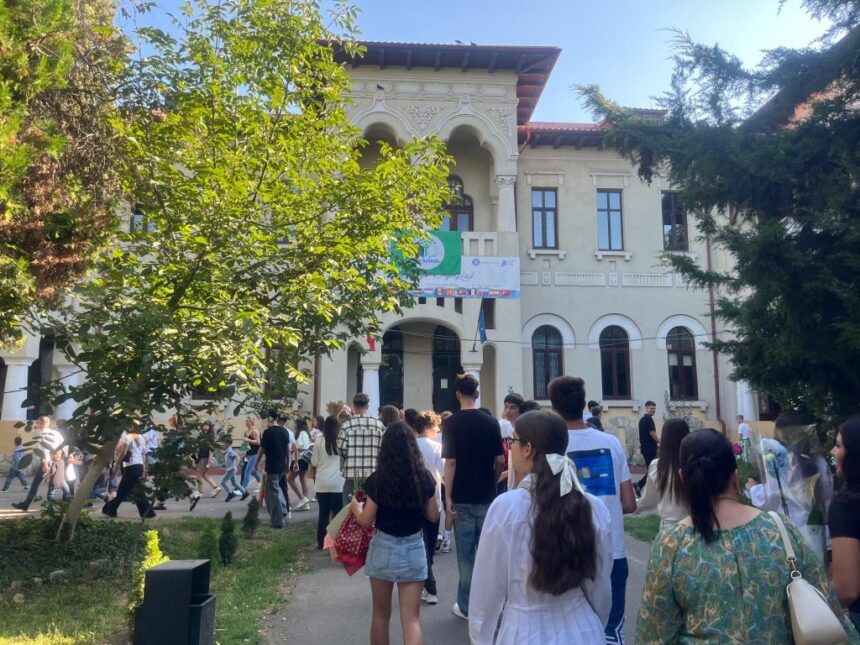galerie fotovideo a inceput scoala la constanta imagini de la unitatile de invatamant din oras 68beae1668a53