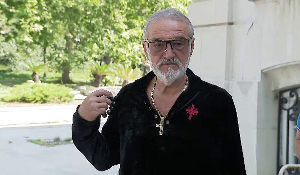 gigi becali derapaj rasist la adresa unui jucator de la fcsb tu esti negru la fata 68daa388580b2