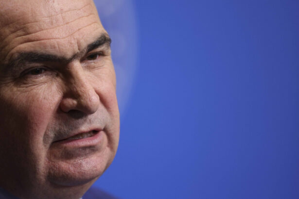 ilie bolojan nu varsta standard de pensionare trebuie crescuta trebuie eliminate exceptiile si redus ajutorul de somaj 68d4040c39c8a