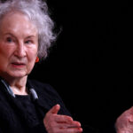imi pare rau ministrul vostru al educatiei crede ca sunteti prosti reactia virala a scriitoarei margaret atwood 68b83dcc16966