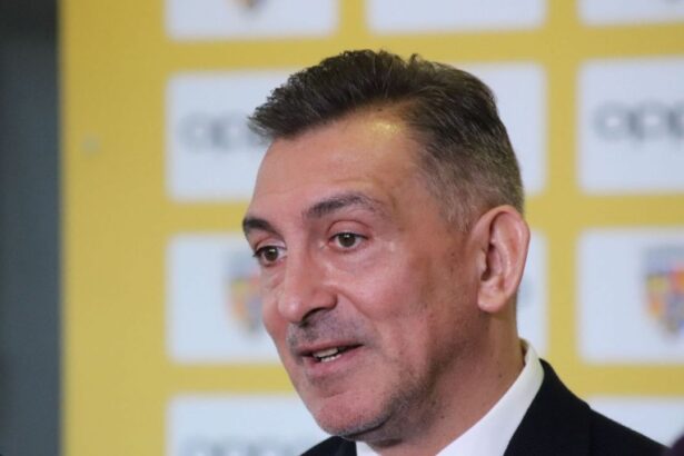 jucatorul din superliga care l a dat pe spate pe ilie dumitrescu e peste tot 68c9130c94983