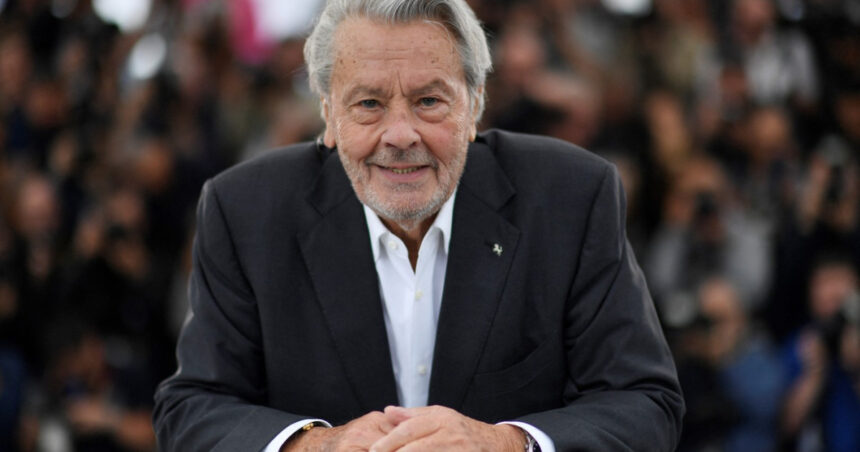 la un an de la moartea lui alain delon incepe razboiul pentru avere fiul cel mic al marelui actor isi da in judecata fratii 68b933de53a21