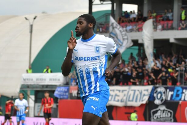 live text universitatea craiova farul constanta 1 0 nsimba gol de generic 68c6e0a086b55