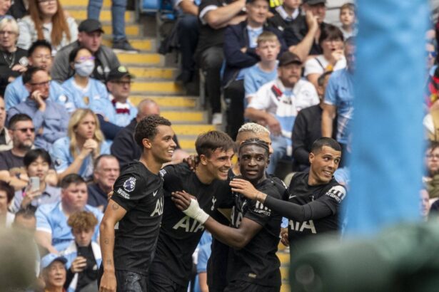 live video west ham tottenham in direct pe voyo de la 1930 meci complicat pentru echipa lui thomas frank 68c599a27e358