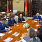 lukasenko a eliberat 52 de prizonieri politici dupa o discutie de 5 ore cu trimisul lui trump sanctiunile la care a renuntat sua 68c2e59f128ce