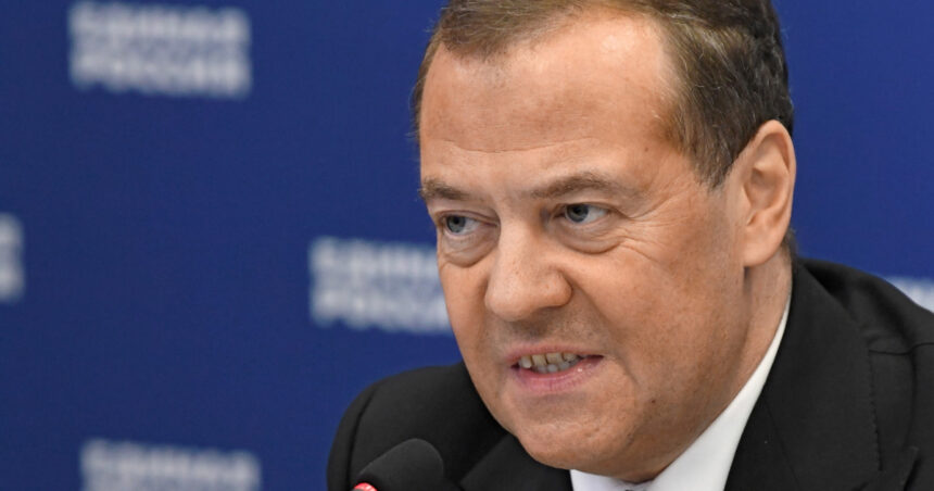 medvedev ameninta statele ue vom fi cu ochii pe degeneratii de la bruxelles care vor sa confiste activele rusiei 68c7efc9d98d6