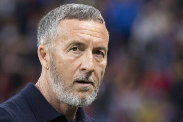 mihai stoica l a ironizat pe un titular de la fcsb dupa esecul cu botosani era nadia comaneci 68d234f3a81c2