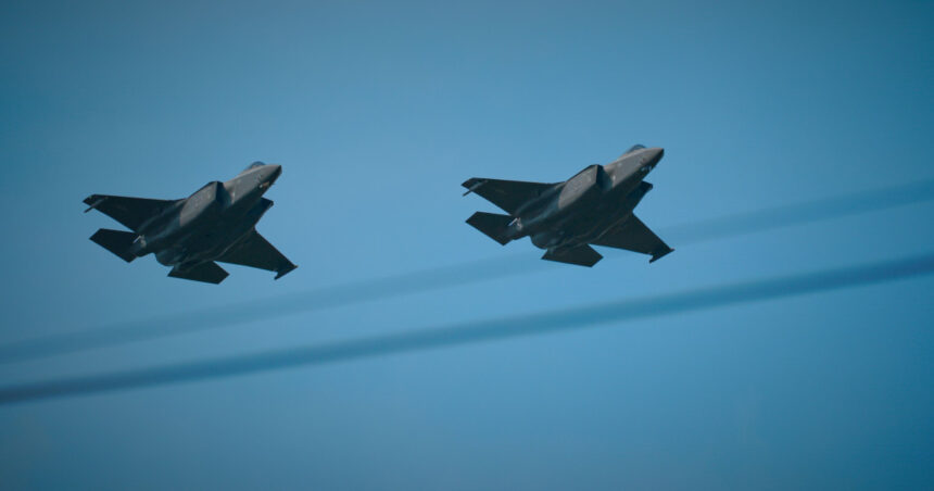 news alert alerta in polonia drone rusesti au fost doborate de armata dupa incalcarea spatiului aerian mai multe aeroporturi au fost inchise 68c10e5ce72f9