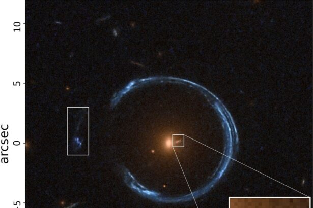o gaura neagra colosala de 36 de miliarde de ori mai grea decat soarele este una dintre cele mai mari observate in univers 68c09865cf0f9