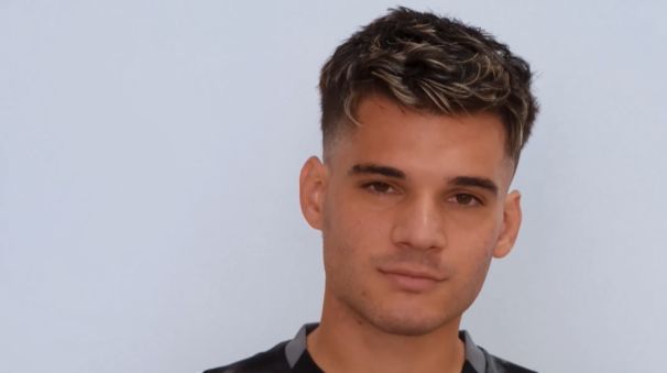 oficial ianis hagi prezentat la noua echipa aici este a doua mea casa si sunt super fericit 68b9805d8fa01