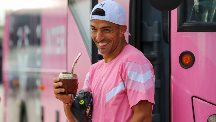 oficial luis suarez l a scuipat pe antrenorul advers si acum a aflat cate meciuri este suspendat 68bc075a0c2e9