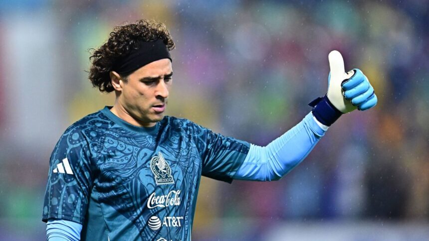 oficial pana sa bifeze al saselea campionat mondial legendarul guillermo ochoa va fi pregatit de fostul antrenor de la universitatea craiova 68c3e2490d8b9