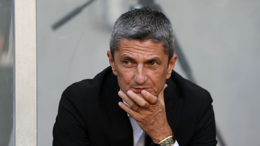 paok o conducea cu 3 1 pe ultima clasata dupa s a intamplat ceva de necrezut razvan lucescu a ramas masca 68da2197f1636