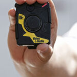 politistii locali ar putea purta bodycam pe uniforma conditiile in care ar fi folosite proiect 68c1899034ac7