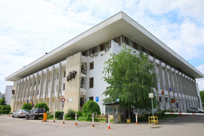 primarul vergil chitac a semnat contracte de peste 28 milioane lei pentru dotarea scolilor din constanta 68c91cad69638