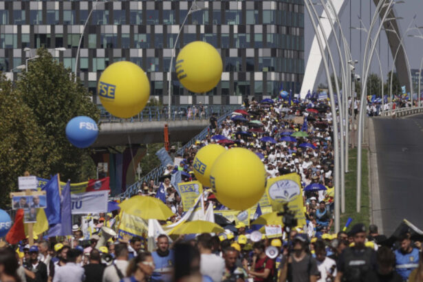 profesorii vor continua protestele anunta sindicatele din invatamant cand ar putea avea loc acestea 68c2c92967d06