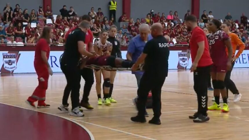 rapidistii rasufla usurati primele vesti despre aissatou kouyate dupa ce a parasit terenul pe targa 68c5b95db7e87