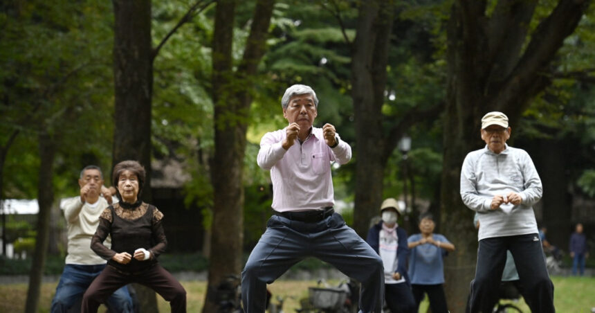 Record de longevitate în Japonia: Aproape 100.000 de persoane au trecut de vârsta de 100 de ani 1 record de longevitate in japonia aproape 100 000 de oameni au depasit varsta de 100 de ani 68c4731ee117f