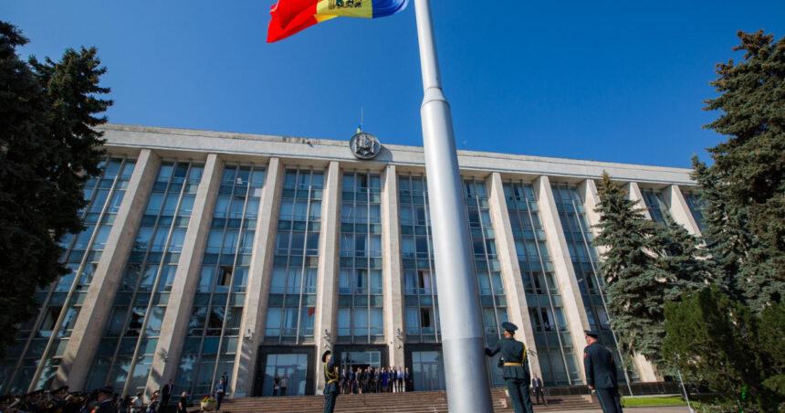republica moldova a expulzat un diplomat belarus dupa ce fostul adjunct al sis a fost arestat pentru ca ar fi spionat pentru minsk 68c14a4910a60