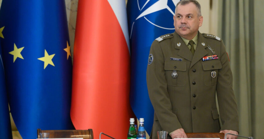rusia nu este inca suficient de puternica pentru a ataca o tara nato afirma seful armatei poloneze 68ca419528697