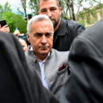 scandal la sediul politiei ilfov unde calin georgescu s a prezentat pentru controlul judiciar ce s a intamplat 68c162b8a9adc