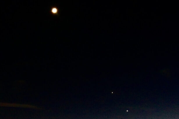 spectacol pe cer maine dimineata luna venus si steaua regulus se aliniaza intr o conjunctie rara 68cc15375f9f4