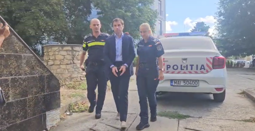 sperante mari la inceput de saptamana pentru primarul suspendat al mangaliei radu cristian curtea de apel ii analizeaza contestatia 68d4fab03f046