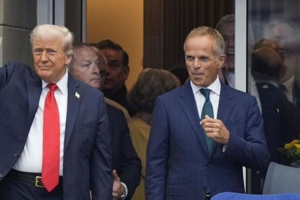 startul finalei us open intarziat din motive de securitate donald trump a fost aclamat dar si huiduit in arena 68bdde553694f