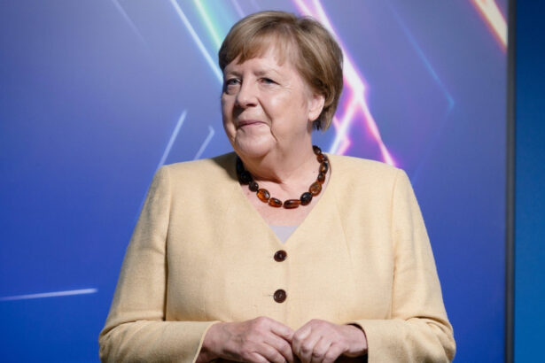 suntem complet singuri in camp deschis previziune sumbra a fostului cancelar german angela merkel 68ca6bc5464b6