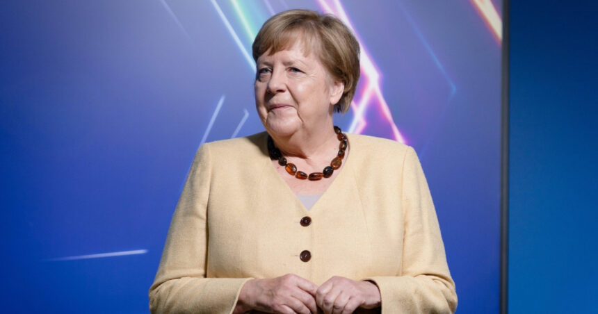 suntem complet singuri in camp deschis previziune sumbra a fostului cancelar german angela merkel 68ca6bc5464b6