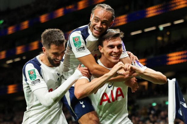 tottenham wolves live pe voyo de la 2200 duel facil in premier league pentru trupa lui dragusin 68d790097bd64