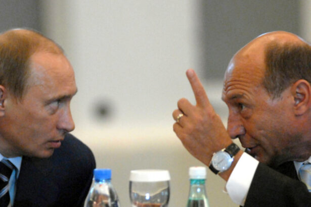 traian basescu urmasii lui stefan cel mare l au invatat pe putin ca omenirea a inventat ceva mai puternic decat toate armele 68da371a05da8