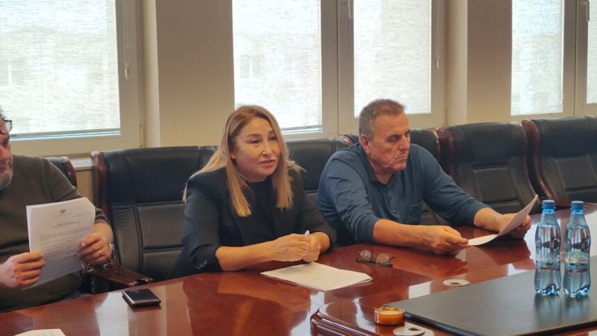 update video consilierii locali din mangalia reuniti in sedinta ordinara a lunii septembrie seful politiei locale a intrat in comisia de disciplina 68d683ecb1774