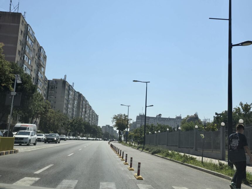 video a inceput montarea stalpisorilor pe lapusneanu parcarile devin istorie 68b885ef9b2c1