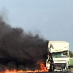 video alerta pe a2 un camion a luat foc in apropiere de murfaltar circulatia afectata pe ambele sensuri de deplasare 68d67e54407e6