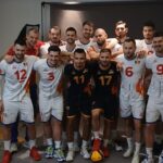 video atat de mult a trecut de cand romania nu a mai jucat la mondial selectionerul este nascut chiar in anul ultimei participari 68c3fe560a43a