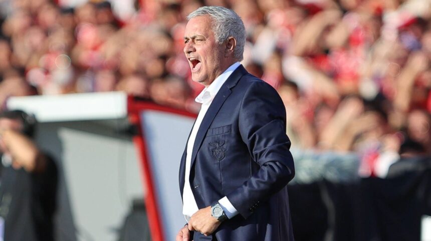 video ce a facut benfica lisabona la primul meci cu jose mourinho pe banca tehnica 68cf05545e248