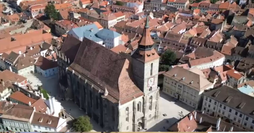 Curtea Bisericii Negre din Brașov va fi reabilitată după 150 de ani. Cum va arăta și când ar urma să fie gata lucrările 1 video curtea bisericii negre din brasov va fi reabilitata dupa 150 de ani cum va arata si cand ar urma sa fie gata lucrarile 68c7908f72262