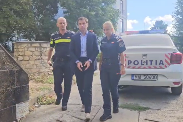 video dna constanta cere inca 30 de zile in arest pentru radu cristian primarul suspendat al mangaliei 68d257cc80904