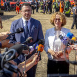 video exercitii nato in bulgaria se simuleaza prabusirea unui tunel peste mai multe masini pentru testarea reactiei salvatorilor 68bfede80f160