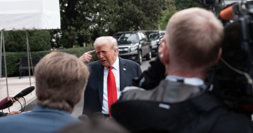 video intrebarea unui jurnalist l a scos din sarite pe trump care a amenintat ca l va pari premierului tarii sale gura 68ca537dbb4c0