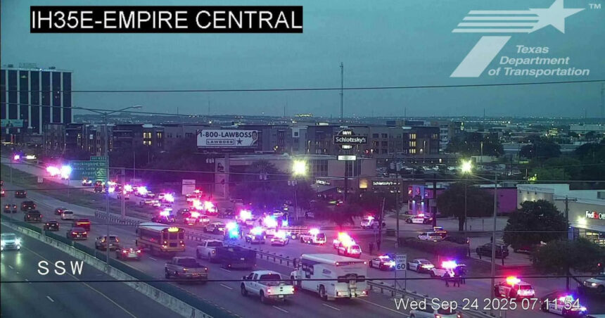 video mai multe persoane au fost impuscate intr un centru de retentie din dallas 68d4020528197